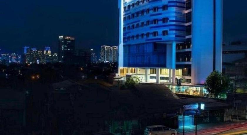 Blue Sky Hotel Petamburan Jakarta Exterior photo
